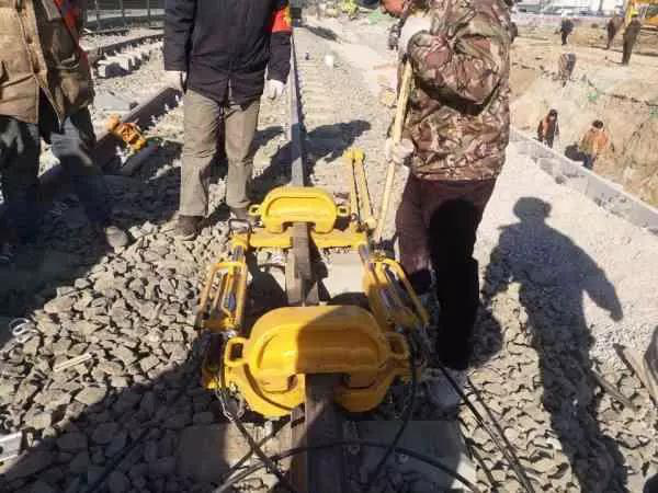 今日頭條、北京日報：13號線清河站撥線工程倒計時，京城地鐵首  次鋪上樹脂軌枕